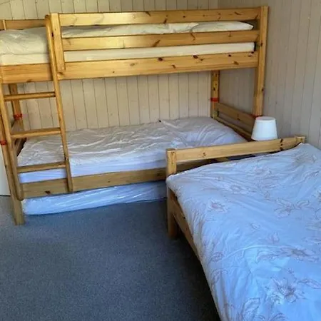 Suzanne Nr- 20 By Interhome Lägenhet Gstaad